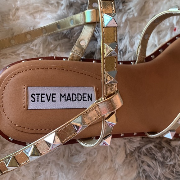 Steven Madden gold spike wrap sandals - Picture 6 of 6